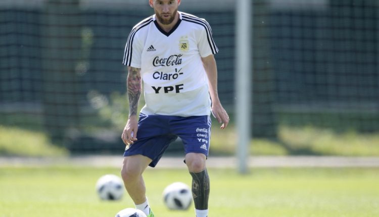 ليونيل ميسي