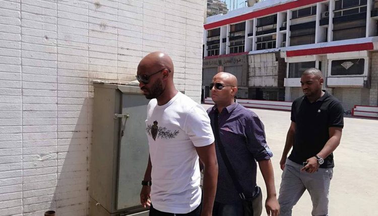 شيكابالا فى طريقه إلى جلسه التحقيق معه