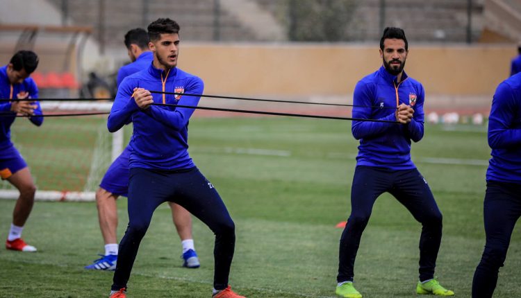 أحمد الشيخ وإسلام محارب