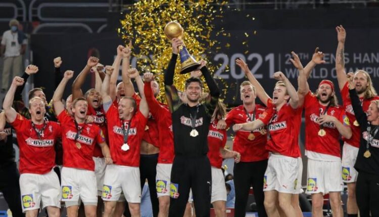 منتخب الدنمارك يتوج ببطولة العالم لكرة اليد