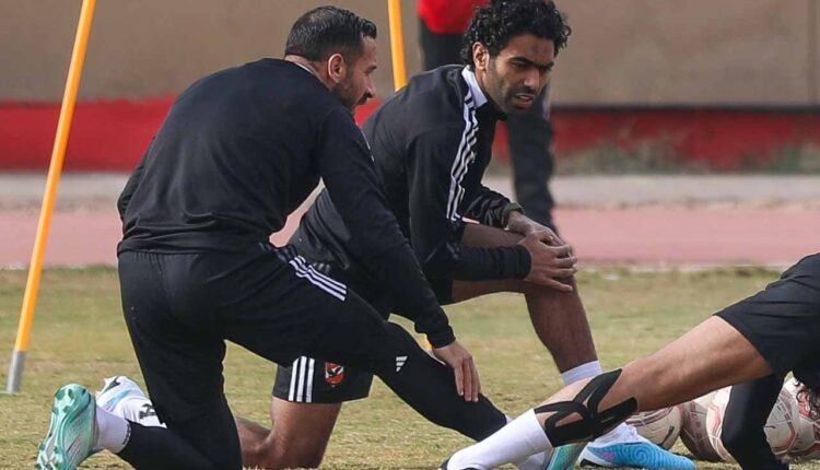 علي معلول وحسين الشحات من مران الأهلي اليوم