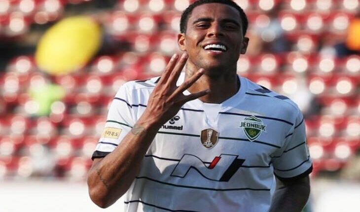 جوستافو سوزا المرشح للأهلي