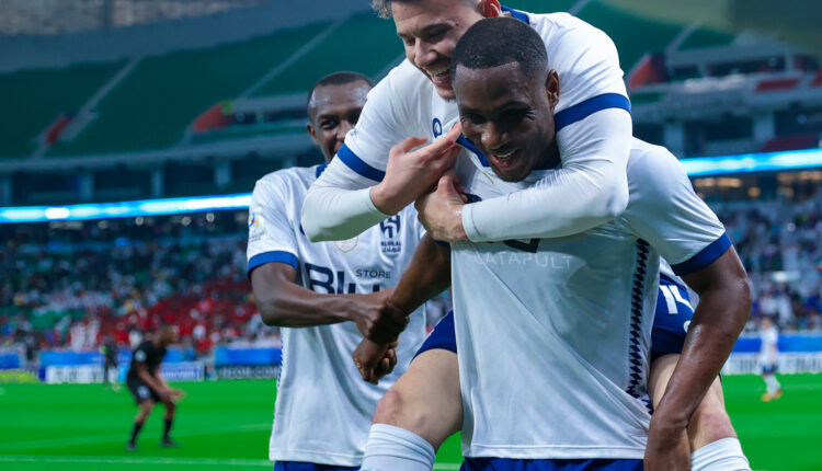 الهلال ضد الدحيل