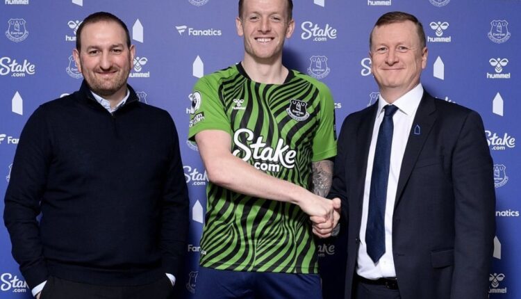 جوردان بيكفورد حارس إيفرتون