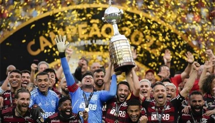 مدرب فلامنجو البرازيلي يعلن قائمة الفريق لخوض منافسات كأس العالم للأندية