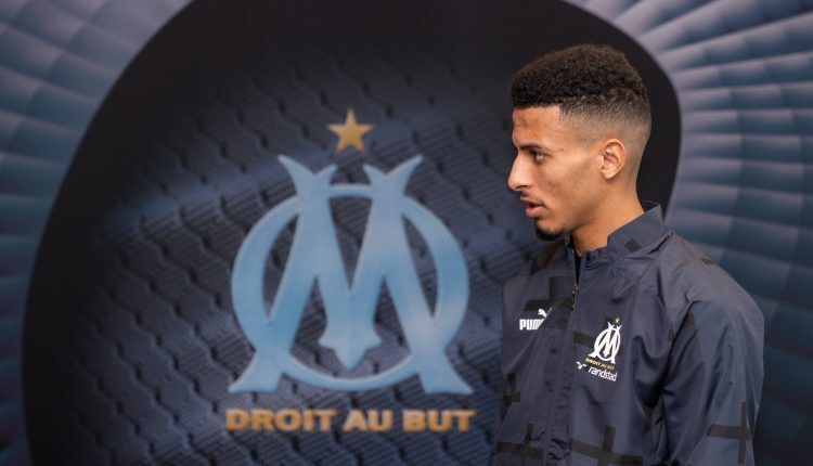 عز الدين أوناحي لاعب مارسيليا