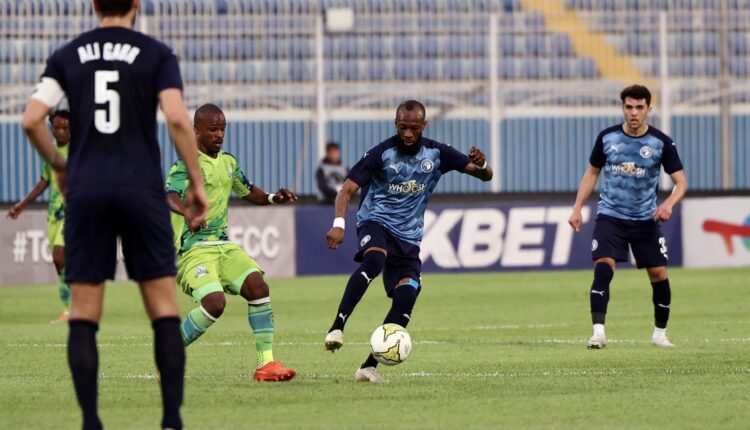 بيراميدز ومارومو جلانتس في الكونفيدرالية