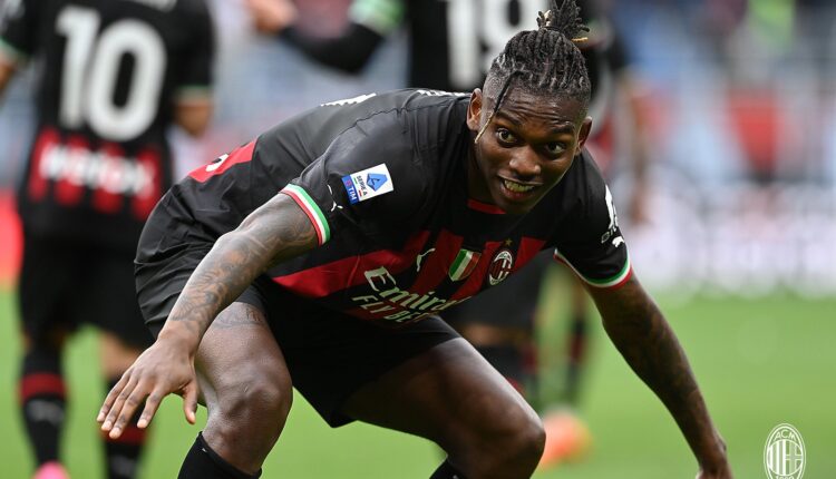 رفائيل لياو - لاعب ميلان الإيطالي