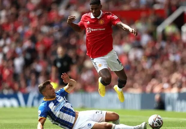 مانشستر يونايتد يحل ضيفا على برايتون اليوم الخميس في البرميرليج