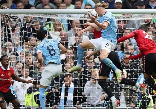 مباراة مانشستر يونايتد ضد مانشستر سيتي في الدوري الإنجليزي