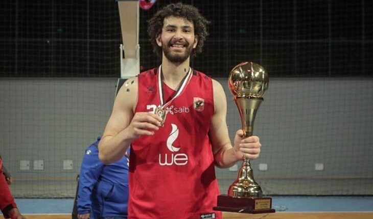 أحمد إسماعيل لاعب الأهلي