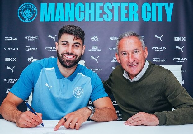 يوشكو جفارديول لاعب مانشستر سيتي