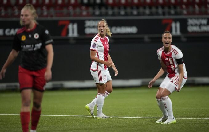 سيدات أياكس