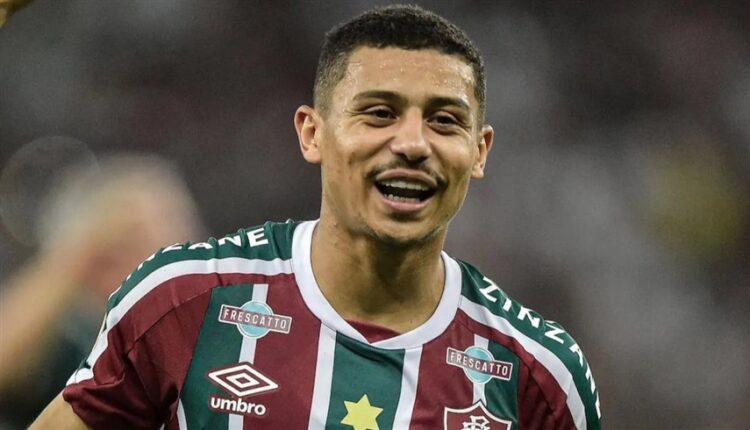 لاعب فلومينينسي أندريه ترينداد