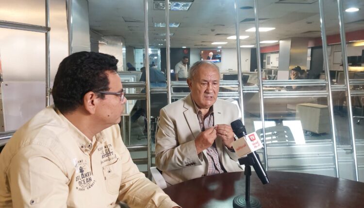 علاء مقلد في ندوة المصري اليوم