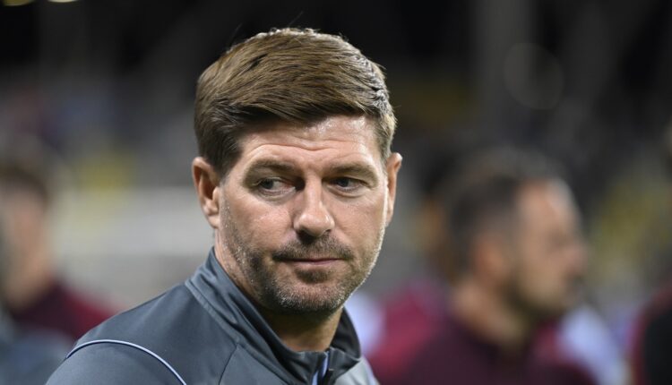 ستيفن جيرارد مدرب الاتفاق السعودي