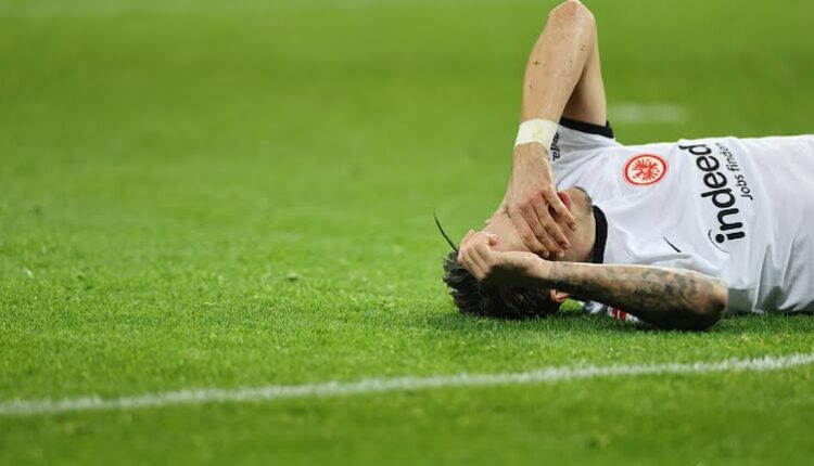 آينتراخت فرانكفورت ضد باير ليفركوزن في الدوري الألماني